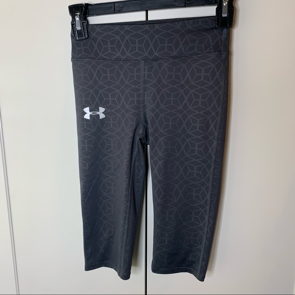 Girl’s Under Armour Workout Spandex 3/4 Leggings